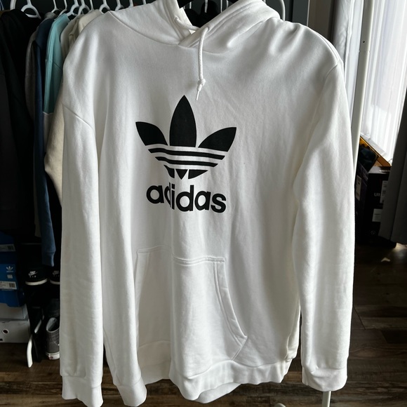 Black adidas hoodie, size LARGE. Like new - Picture 1 of 1
